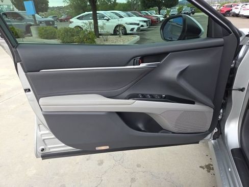 Used 2018 Toyota Camry XLE w/ Audio Package FWD image 15