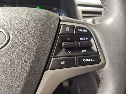 Used 2017 Hyundai Elantra Value Edition image 28