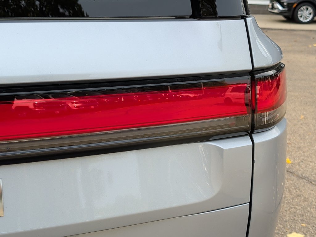 Used 2024 Rivian R1S Adventure Quad AWD/4WD image 43