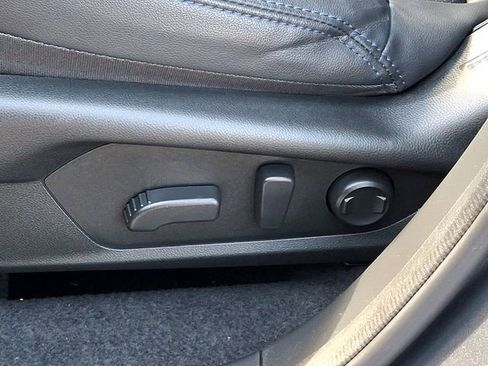 Used 2025 Subaru Forester Limited w/ Popular Package #2 image 36