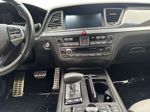 Used 2018 Genesis G80 3.3T Sport image 11