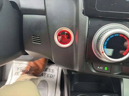 Used 2019 Honda Fit EX image 12
