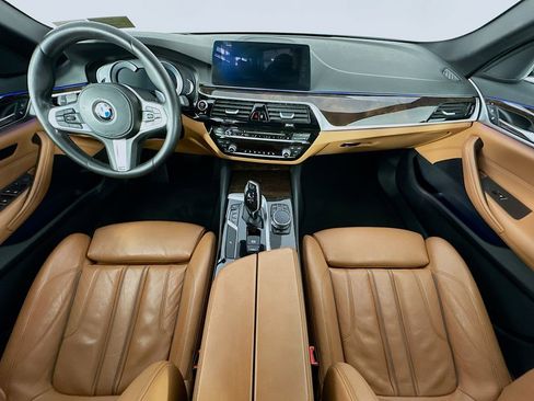 Used 2018 BMW 530i RWD image 10