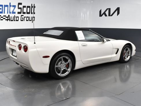 Used 2002 Chevrolet Corvette Convertible w/ Preferred Equipment Group2 RWD image 5