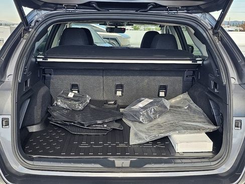Used 2025 Subaru Outback Premium image 12