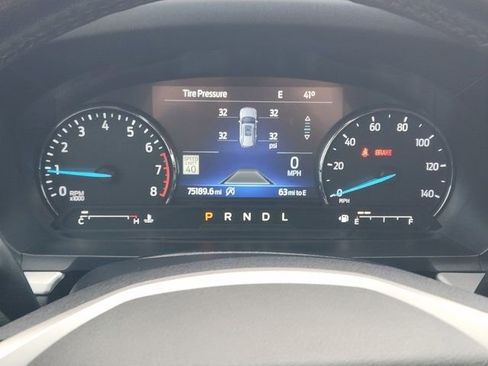 Used 2021 Ford Explorer XLT w/ Equipment Group 202A image 7