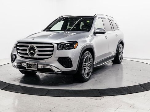 Certified 2026 Mercedes-Benz GLS 450 4MATIC image 3