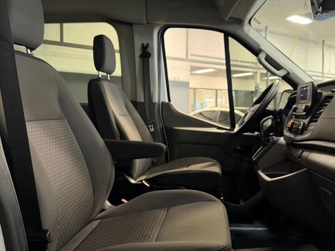 Used 2024 Ford Transit 350 XL image 29