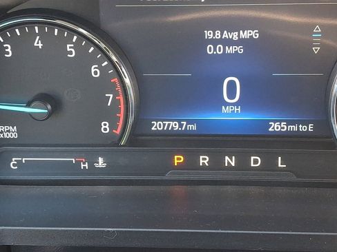 Certified 2022 Ford Explorer XLT w/ Equipment Group 202A image 22