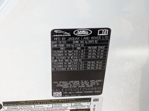 New 2026 Land Rover Defender 110 X-Dynamic SE image 36