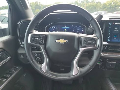 Used 2025 Chevrolet Silverado 2500 LTZ w/ LTZ Plus Package AWD/4WD image 27
