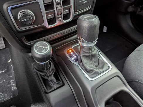 New 2026 Jeep Gladiator Sport image 24