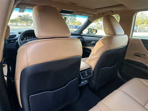 Used 2023 Lexus ES 350 image 23