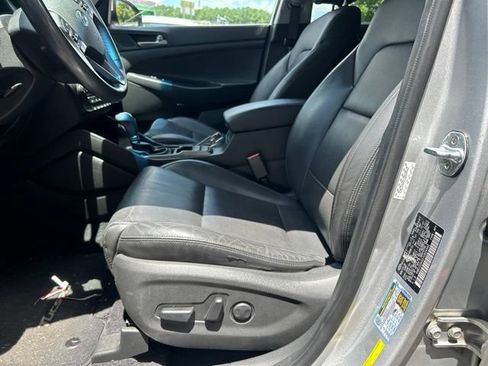 Used 2018 Hyundai Tucson SEL Plus w/ Cargo Package FWD image 9