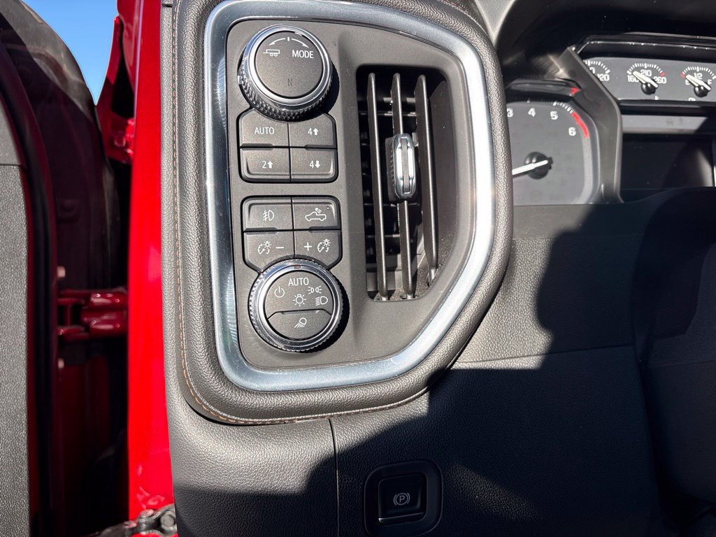 Used 2021 GMC Sierra 1500 AT4 AWD/4WD image 13