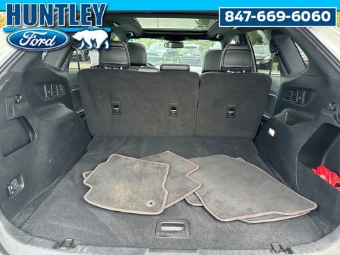 Used 2022 Ford Edge ST-Line w/ Class II Trailer Tow Package image 9