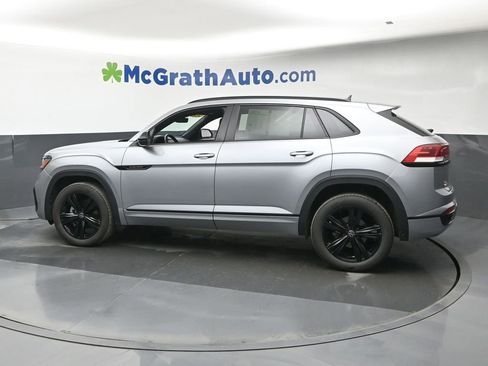 Used 2023 Volkswagen Atlas Cross Sport SEL R-Line AWD/4WD image 23