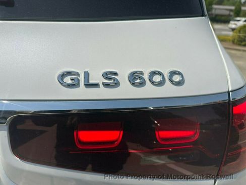 Used 2026 Mercedes-Benz Maybach GLS 600 4MATIC image 44