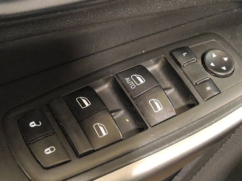 Used 2020 Jeep Cherokee Latitude image 27