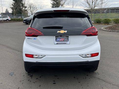 Used 2021 Chevrolet Bolt LT image 4