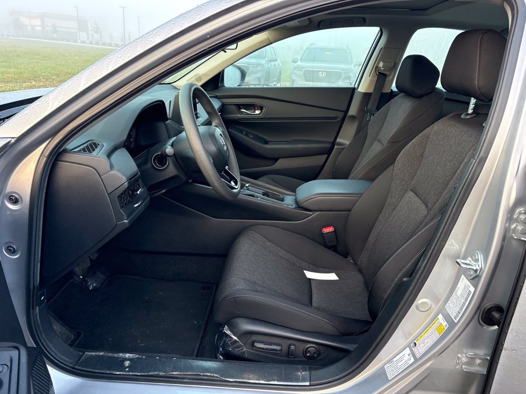 Used 2026 Honda Accord SE image 15