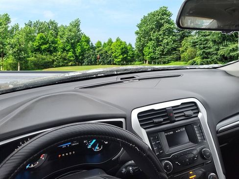 Used 2013 Ford Fusion SE image 23