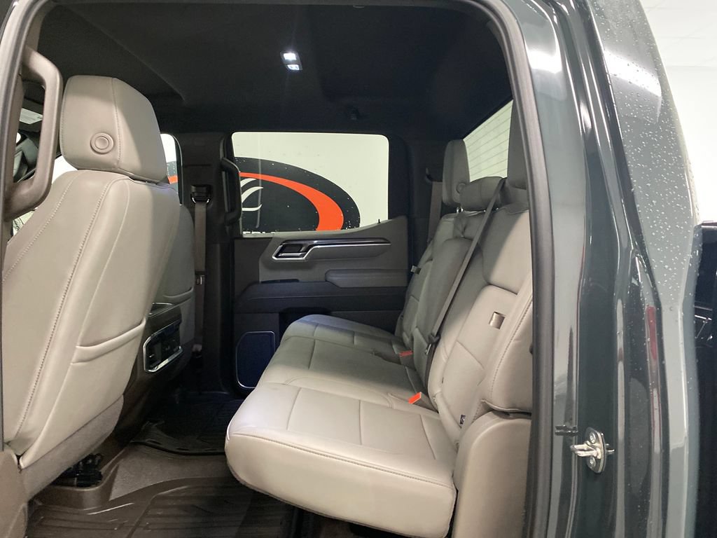 Used 2026 Chevrolet Silverado 1500 LTZ AWD/4WD image 16