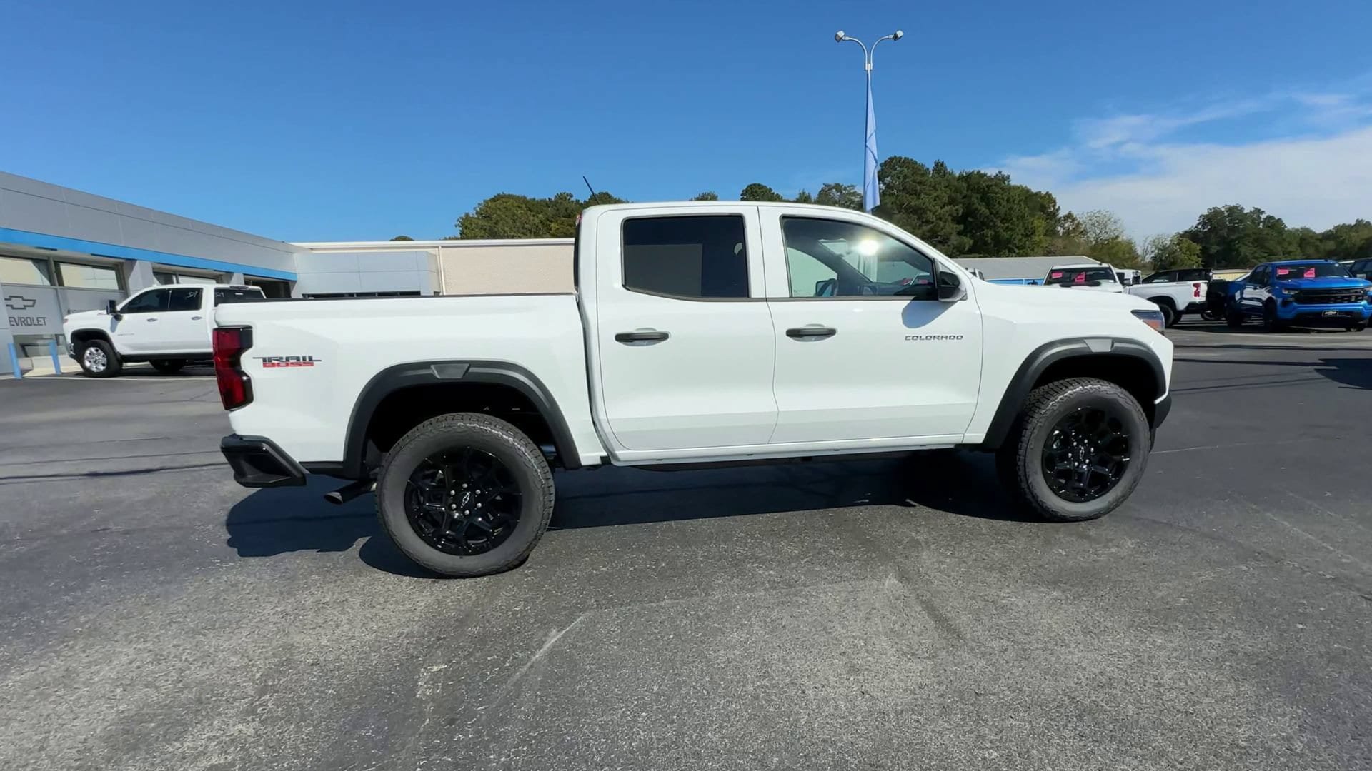New 2026 Chevrolet Colorado Trail Boss AWD/4WD image 9