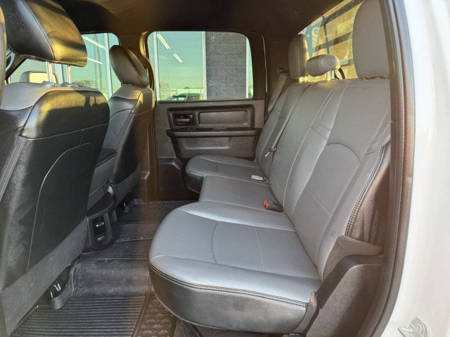 Used 2024 RAM 5500 Tradesman w/ Chrome Appearance Group AWD/4WD image 9