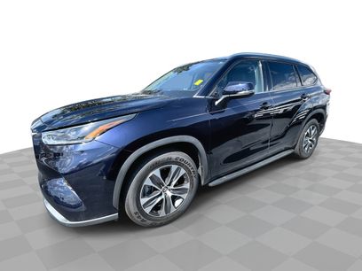 Used 2021 Toyota Highlander XLE