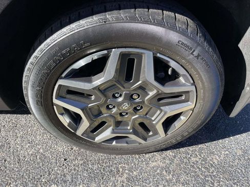 Certified 2022 Hyundai Santa Fe Limited image 9