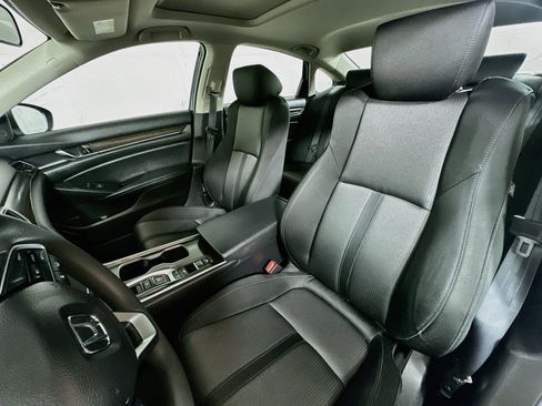 Used 2021 Honda Accord EX image 19
