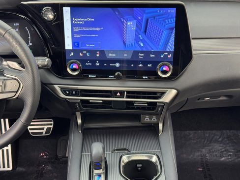 Used 2024 Lexus RX 500h F Sport w/ Convenience Package image 26