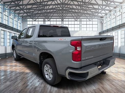 Used 2025 Chevrolet Silverado 1500 LT image 6