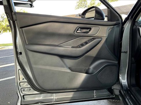 New 2026 Nissan Rogue S image 10