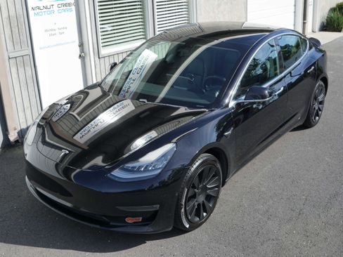 Used 2019 Tesla Model 3 Standard Range Plus image 3