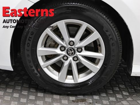 Used 2025 Toyota Camry LE image 32