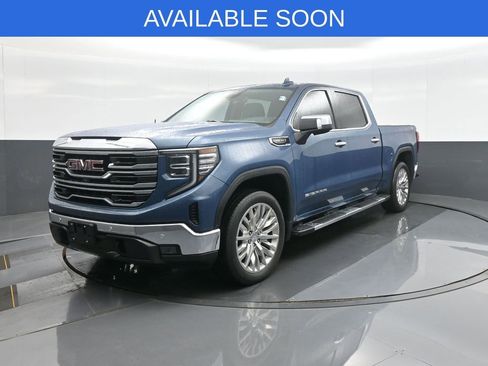 Used 2024 GMC Sierra 1500 SLT w/ SLT Premium Plus Package AWD/4WD image 3