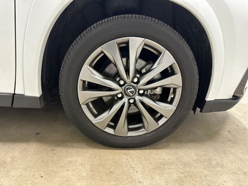 Used 2024 Lexus UX 250h F Sport AWD/4WD image 13