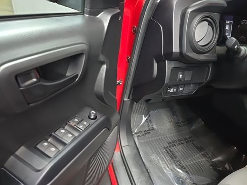 Used 2023 Toyota Tacoma SR image 27