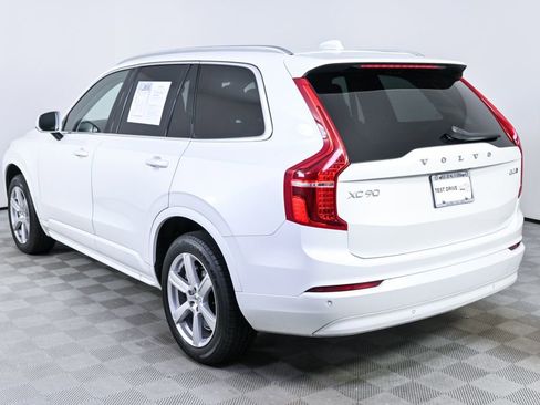Used 2023 Volvo XC90 B5 Core AWD/4WD image 4
