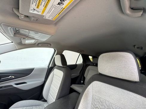 Used 2023 Chevrolet Equinox LS w/ LS Convenience Package FWD image 27