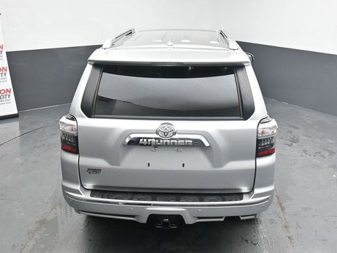 Used 2022 Toyota 4Runner Limited image 32