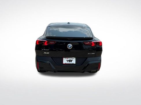 New 2026 BMW X2 xDrive28i w/ Technology Package AWD/4WD image 4