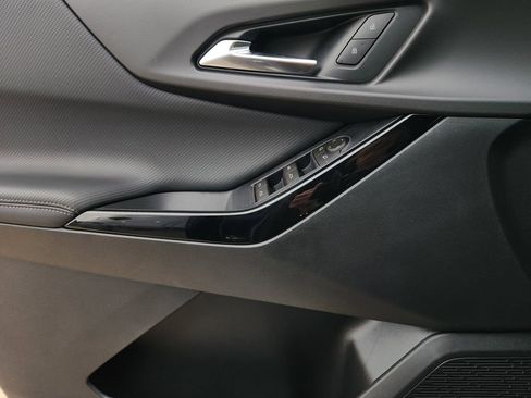 New 2026 Chevrolet Equinox LT FWD image 17