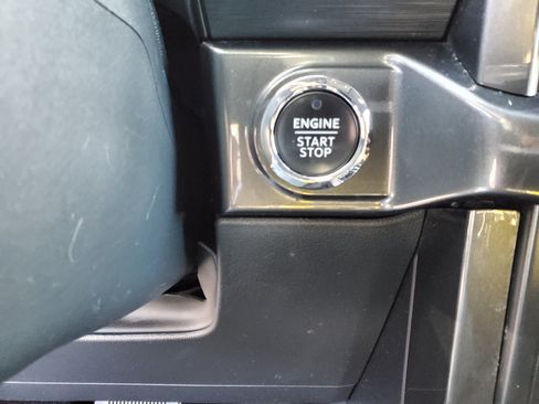 Used 2022 Ford F150 XLT w/ Equipment Group 302A High image 26