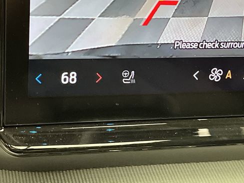 New 2025 Ford Expedition Max Active image 24