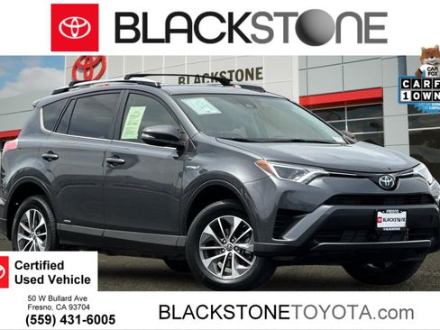 Certified 2018 Toyota RAV4 LE AWD/4WD image 1