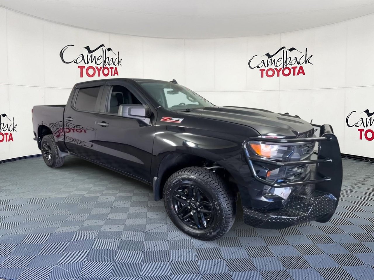 Used 2024 Chevrolet Silverado 1500 Custom Trail Boss AWD/4WD image 5