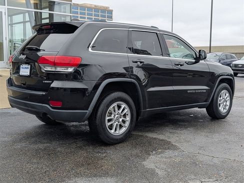 Used 2018 Jeep Grand Cherokee Laredo image 4